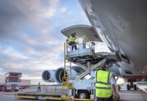 Schneider Electric cung cấp giải pháp hạ tầng sân bay bền vững